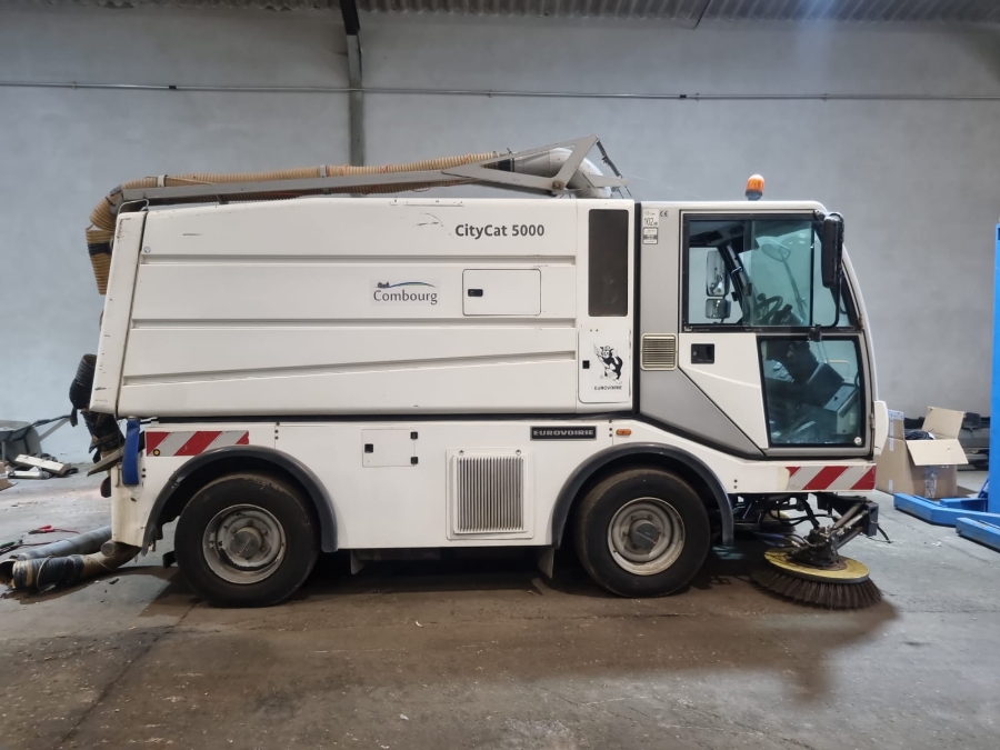 MAD VOIRIE Reparation Vehicules De Voirie Rennes AVANT 1